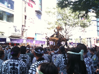 cyuogai mikoshi